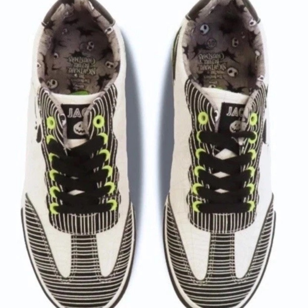 Mens Low Top Disney Nightmare Before Christmas Lace Up Sneakers  Size 10 1/2